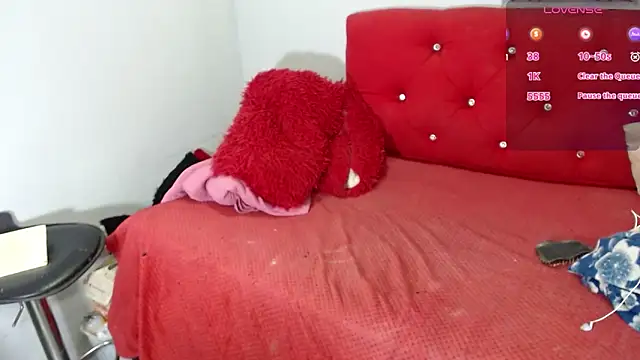 Snapshot of Anthonella_duran chatting on November 22, 3:44 pm Anthonella duran online show from November 22, 3:44 pm