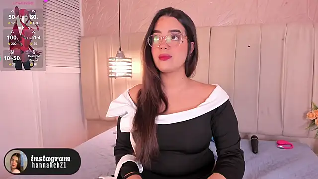 hannahst  online show from February 3, 8:03 pm