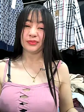 Wayne-and-Milu online show from February 20, 5:02 pm