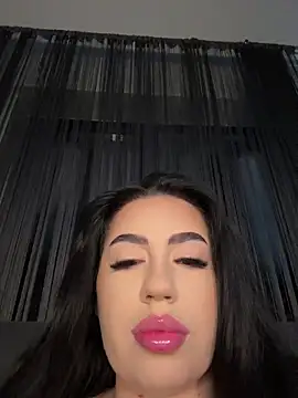 Snapshot of Andrestarr chatting on July 17, 7:19 pm Andrestarr online show from July 17, 7:19 pm