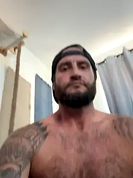 Snapshot of skip69xxx chatting on September 12, 7:14 pm skip69xxx online show from September 12, 7:14 pm