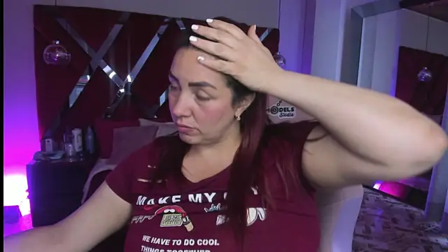 Snapshot of alexiaystive3 chatting on November 3, 7:04 pm alexiaystive3 online show from November 3, 7:04 pm