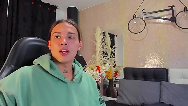 Almaazz online show from February 4, 7:09 pm