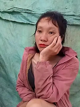 bonnie-00 online show from October 4, 5:05 am