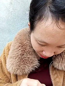 bonnie-00 online show from November 17, 1:44 am