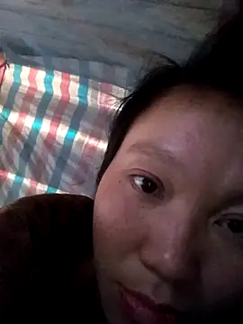 Snapshot of bonnie-00 chatting on December 19, 8:21 am bonnie-00 online show from December 19, 8:21 am