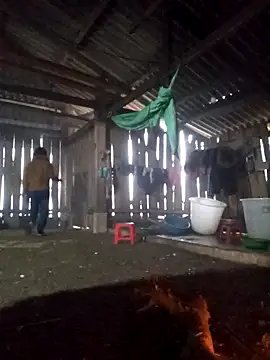 Snapshot of bonnie-00 chatting on January 6, 12:14 am bonnie-00 online show from January 6, 12:14 am