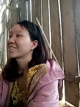 Snapshot of bonnie-00 chatting on January 15, 3:44 am bonnie-00 online show from January 15, 3:44 am