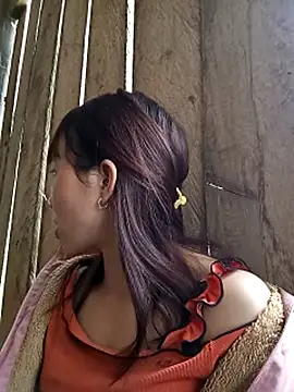 Snapshot of bonnie-00 chatting on February 11, 3:22 am bonnie-00 online show from February 11, 3:22 am