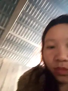 Snapshot of bonnie-00 chatting on February 19, 12:50 am bonnie-00 online show from February 19, 12:50 am