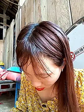 Snapshot of bonnie-00 chatting on March 2, 7:09 am bonnie-00 online show from March 2, 7:09 am