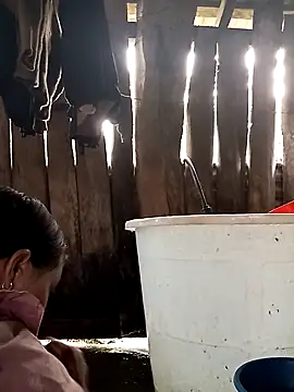 bonnie-00 online show from March 31, 12:01 am