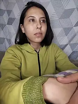 Snapshot of scarletoficial chatting on June 16, 12:35 am scarletoficial online show from June 16, 12:35 am