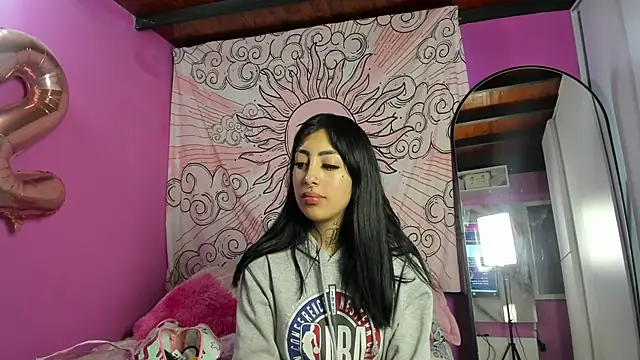 Missmoonstar online show from September 17, 8:10 pm