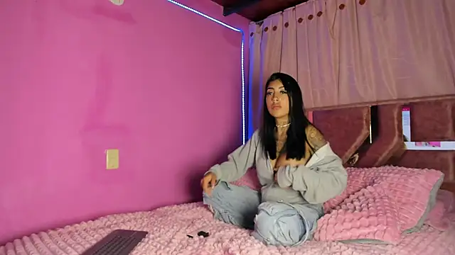 Missmoonstar online show from November 5, 3:28 am