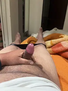 Snapshot of Adityashivani_143 chatting on December 15, 2:38 am Adityashivani 143 online show from December 15, 2:38 am