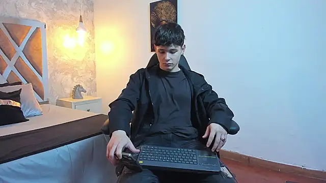 kraven lust online show from April 4, 3:05 am