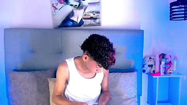 Billie Turner  online show from October 18, 4:59 am