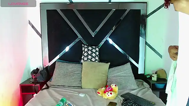 Billie Turner  online show from October 26, 7:09 pm