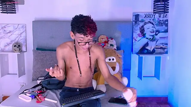 Billie Turner  online show from November 3, 4:58 am