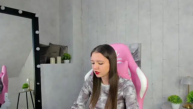 Snapshot of Amanda_Reedd chatting on September 29, 8:19 am Amanda Reedd online show from September 29, 8:19 am