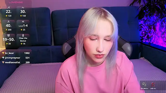 evlica online show from April 25, 3:20 pm