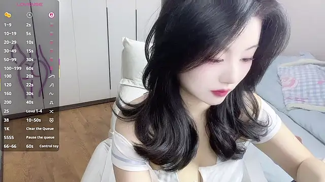 Snapshot of janequeen chatting on December 2, 1:39 pm janequeen online show from December 2, 1:39 pm