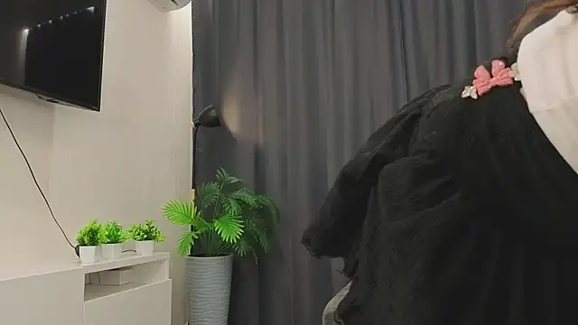 Snapshot of Jupiter_Boobs chatting on December 3, 4:16 pm Jupiter Boobs online show from December 3, 4:16 pm