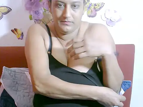 Indiansexyboobs18 online show from September 16, 9:54 am