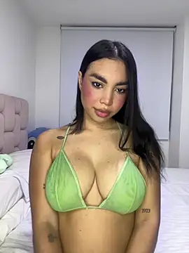 karolaalcendra online show from March 11, 3:12 am