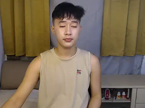 Snapshot of mr_chandy chatting on September 18, 10:28 am mr chandy online show from September 18, 10:28 am