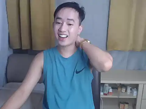 Snapshot of mr_chandy chatting on October 6, 10:23 am mr chandy online show from October 6, 10:23 am