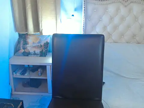 Snapshot of mr_chandy chatting on October 19, 12:06 pm mr chandy online show from October 19, 12:06 pm