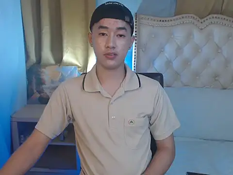 Snapshot of mr_chandy chatting on October 23, 12:04 pm mr chandy online show from October 23, 12:04 pm