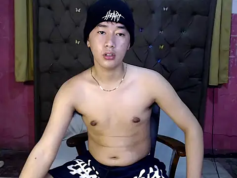 Snapshot of mr_chandy chatting on February 17, 10:49 pm mr chandy online show from February 17, 10:49 pm