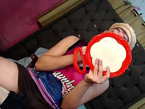 Snapshot of mr_chandy chatting on February 24, 10:52 pm mr chandy online show from February 24, 10:52 pm