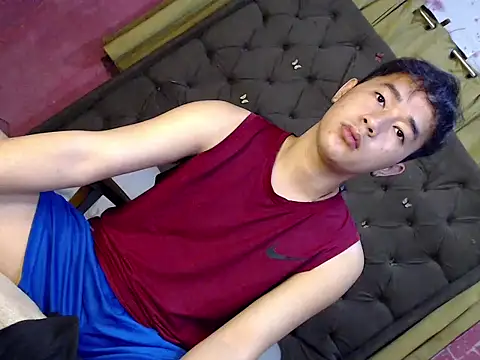 Snapshot of mr_chandy chatting on February 25, 10:41 pm mr chandy online show from February 25, 10:41 pm