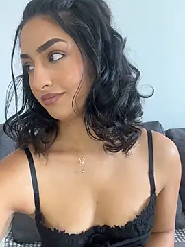 Mia spicyy online show from November 14, 9:52 am