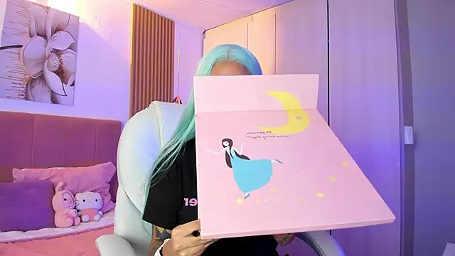 Snapshot of KoraRousee chatting on October 24, 1:40 pm KoraRousee online show from October 24, 1:40 pm