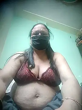 Snapshot of thehotlady chatting on September 24, 10:18 am thehotlady online show from September 24, 10:18 am