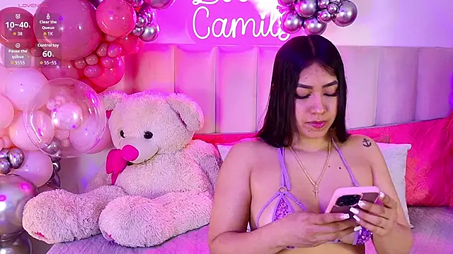 Snapshot of sofiawalker chatting on October 17, 5:04 pm sofiawalker online show from October 17, 5:04 pm