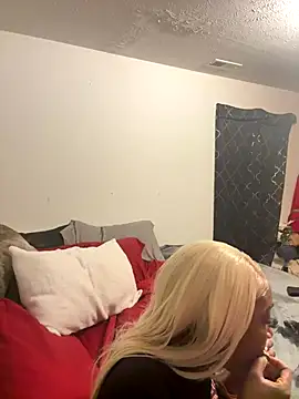 Snapshot of GoddessScott chatting on December 14, 5:02 am GoddessScott online show from December 14, 5:02 am