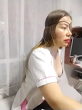 Snapshot of LaraCaliente chatting on October 31, 2:12 am LaraCaliente online show from October 31, 2:12 am