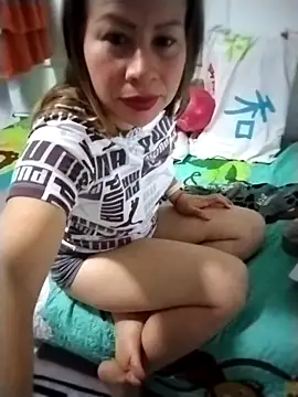 Snapshot of LaraCaliente chatting on November 21, 9:41 am LaraCaliente online show from November 21, 9:41 am