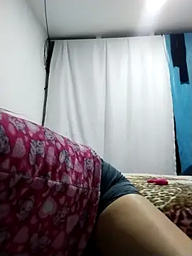 LaraCaliente online show from March 10, 1:10 am