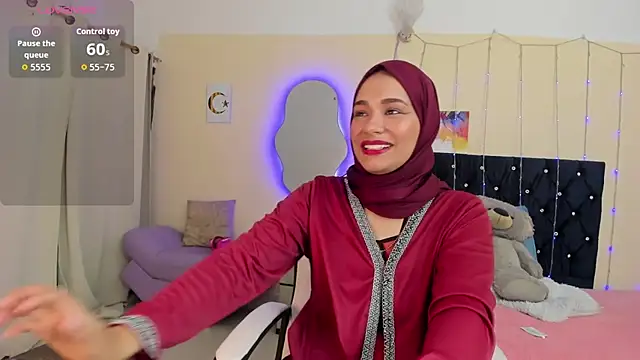 Snapshot of ShanaJamil chatting on April 28, 12:10 pm ShanaJamil online show from April 28, 12:10 pm
