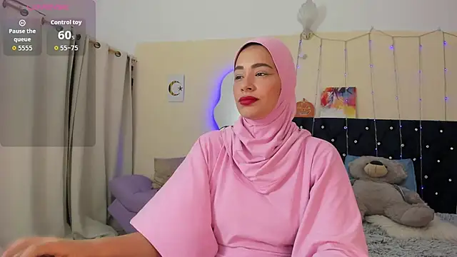 Snapshot of ShanaJamil chatting on May 5, 12:13 pm ShanaJamil online show from May 5, 12:13 pm