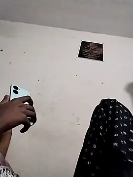 Snapshot of Rapunzal chatting on October 23, 7:56 pm Rapunzal online show from October 23, 7:56 pm