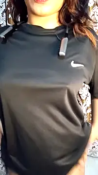 Ceylon couple online show from February 22, 9:35 pm