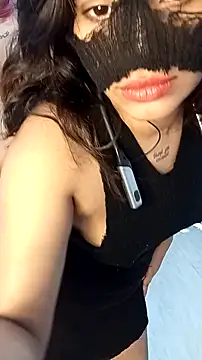 Ceylon couple online show from April 4, 9:07 am